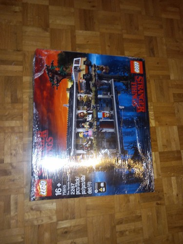 Lego stranger things the - stranger,