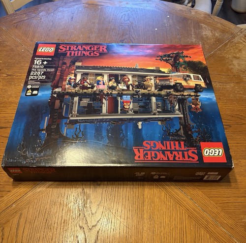 Lego stranger things il - stranger,
