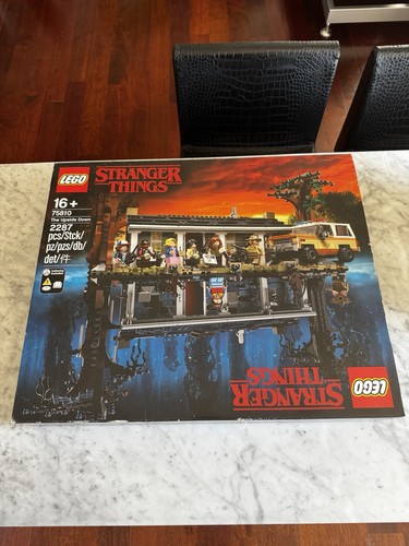 Lego stranger things - stranger, 75810